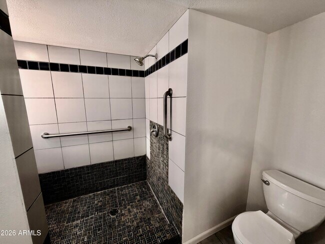 Building Photo - 4548 E Shomi St