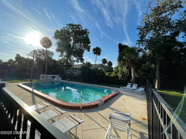 Building Photo - 112 Tomoka Meadows Blvd