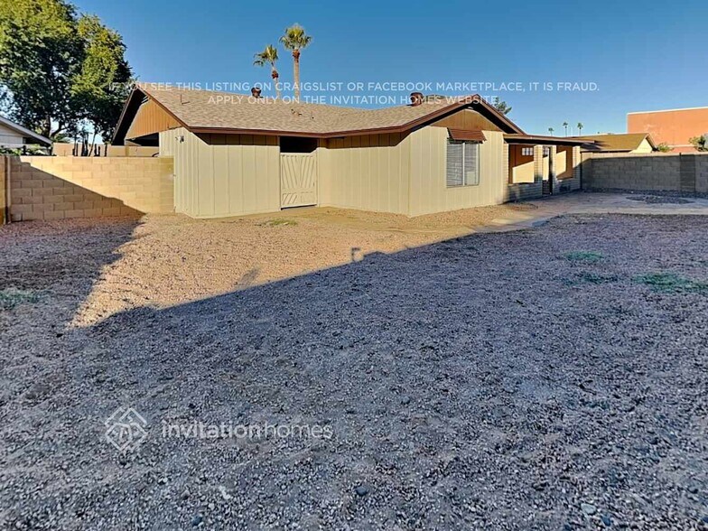 Building Photo - 6603 W Phelps Rd