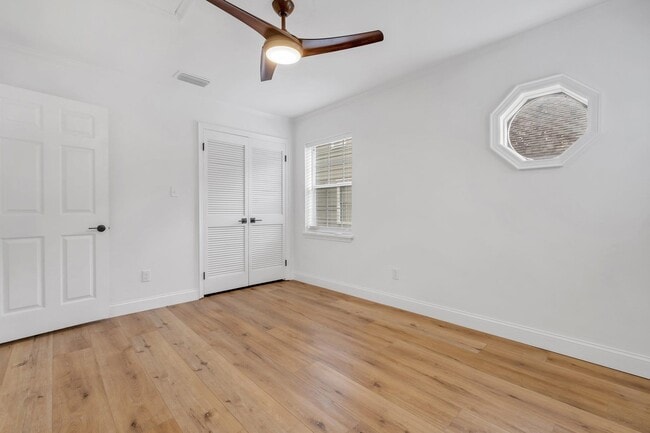 Building Photo - 2704 Nantucket Ln
