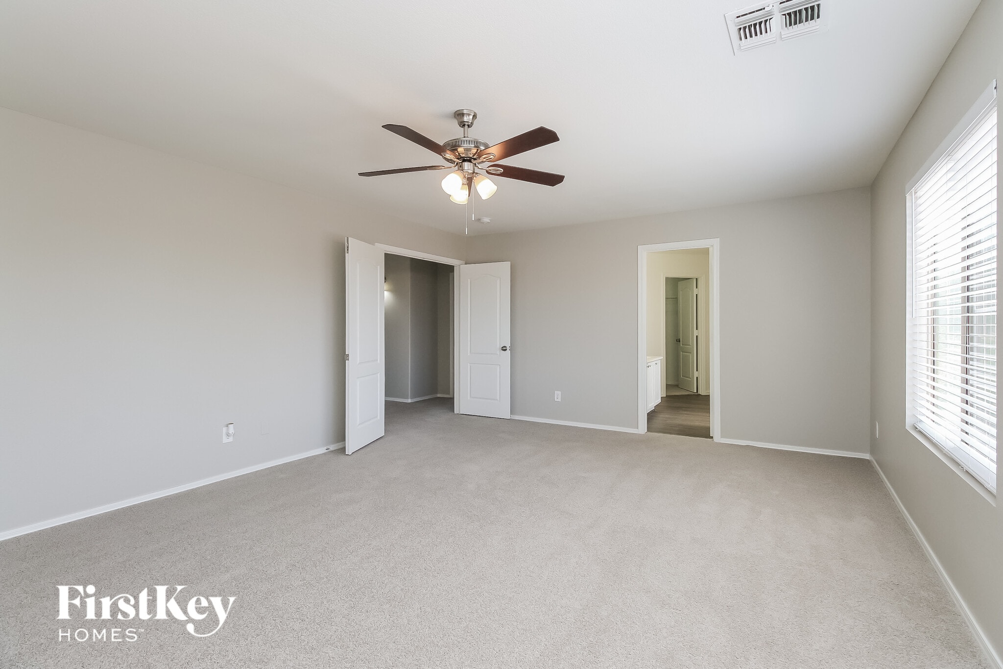 Building Photo - 751 E Drifter Pl