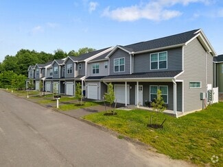 Building Photo - Marion Gardens Townhomes - New Baldwinsvil...