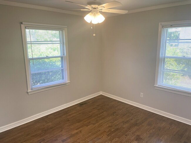 Building Photo - 224 Wood Dale Dr