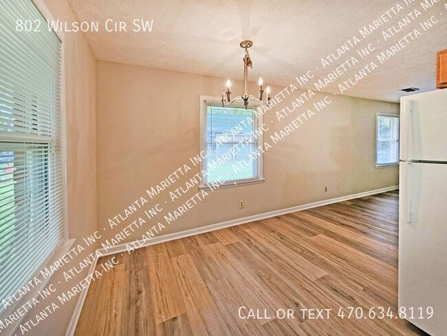 Building Photo - 802 Wilson Cir SW