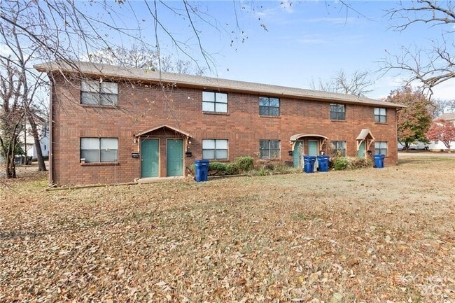 Building Photo - 317 Copper Oaks Dr