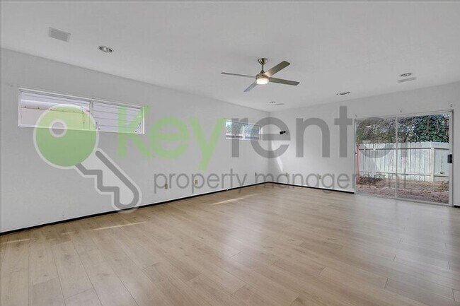 Building Photo - 3237 Irvindale Way