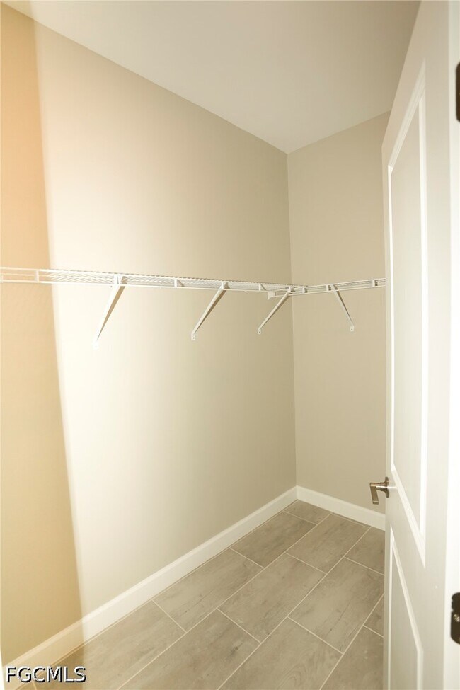 Building Photo - 11380 Canopy Loop