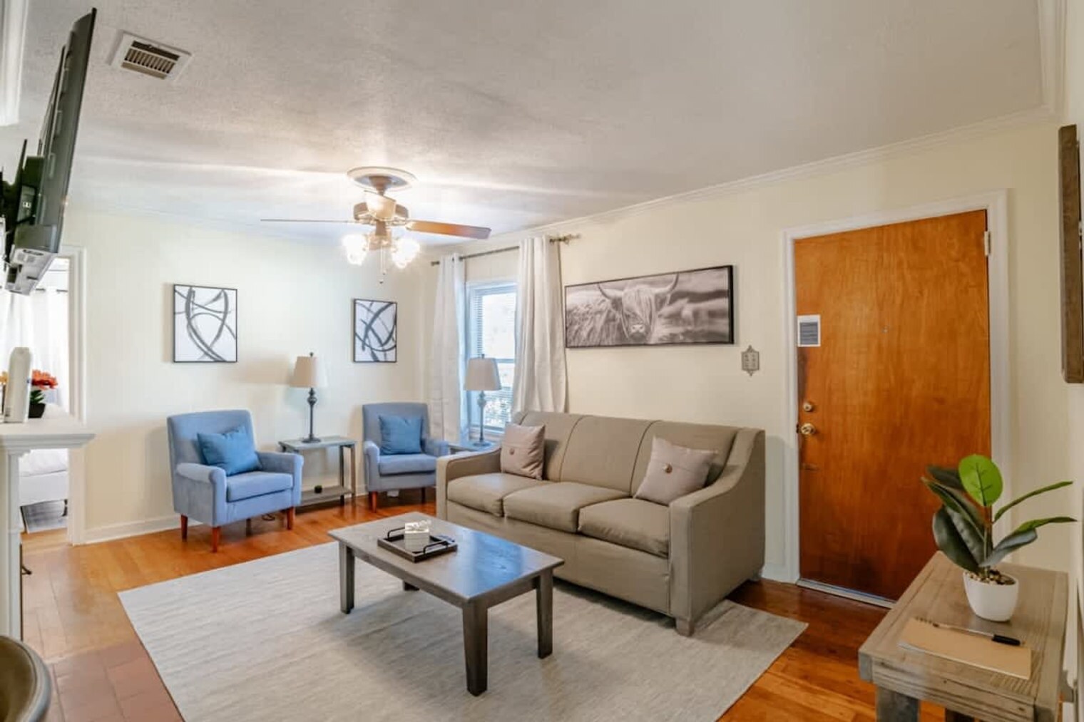 Building Photo - 2861 Potter Dr