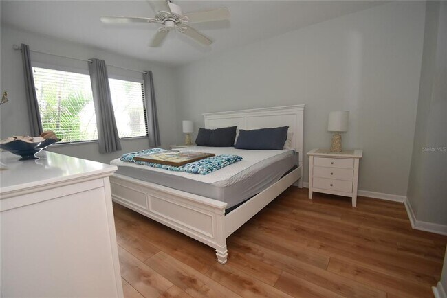 Building Photo - 1709 Pelican Cove Rd
