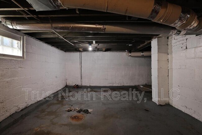 Building Photo - 1416 S Ohio Ave