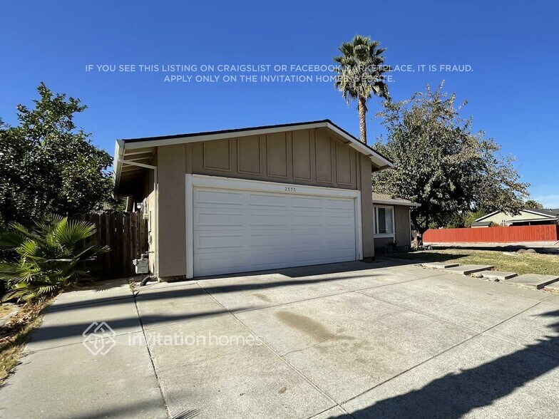 Building Photo - 2875 Georgia Dr