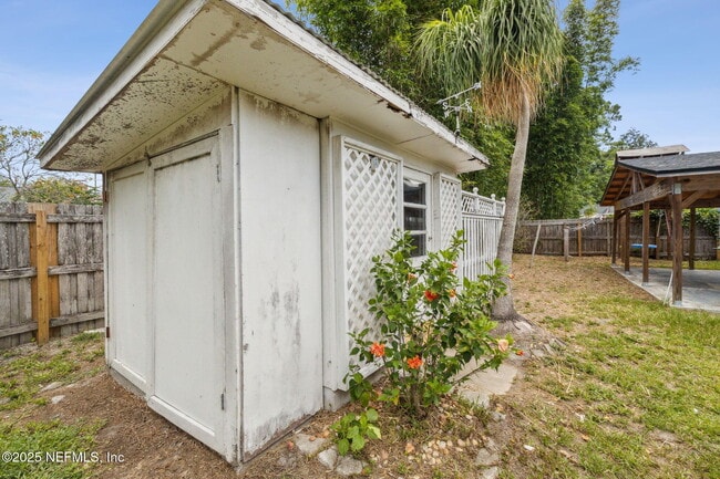 Building Photo - 8056 Catawba Dr
