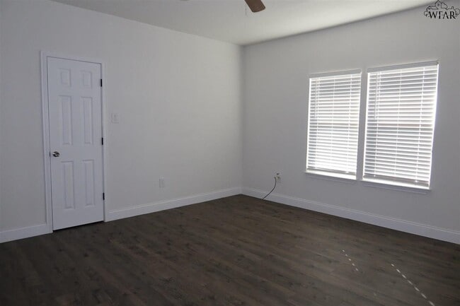 Building Photo - 707 N Foley St