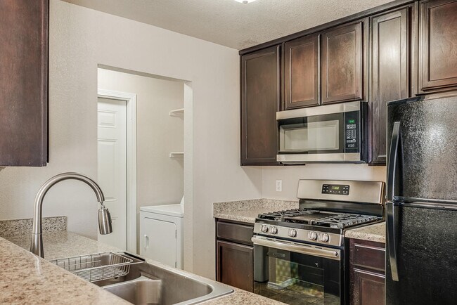 Building Photo - 5301 Marcillus Ave