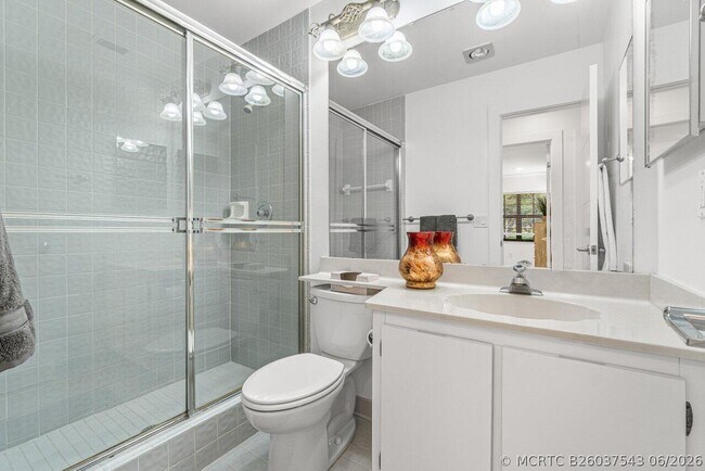 Building Photo - 5605 Forest Oaks Terrace