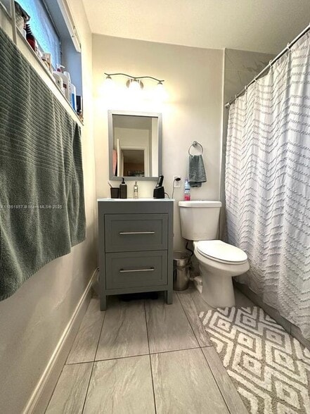 Building Photo - 2751 SW 4th Ct