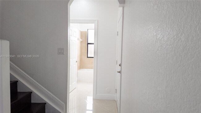 Building Photo - 3530 W 88th St