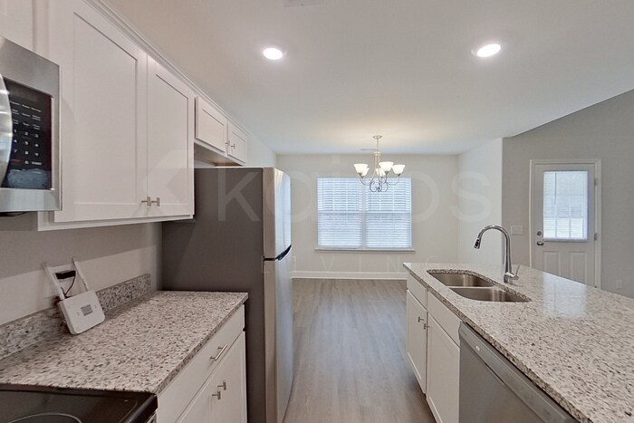 Building Photo - 106 Western Red Cedar Dr