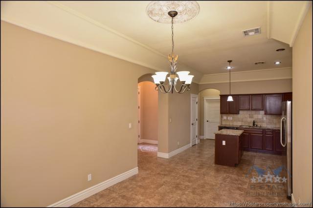 Building Photo - 3 bedroom in El Paso TX 79912