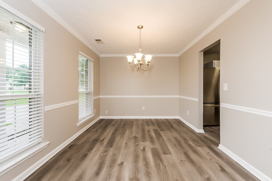 Building Photo - 413 Grove Park Dr