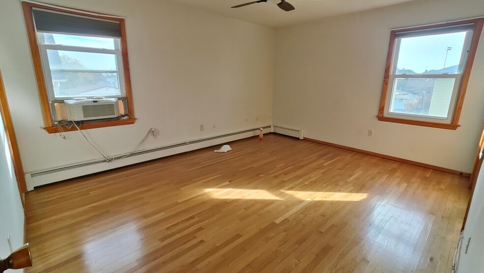 Master bedroom - 21 Rose St