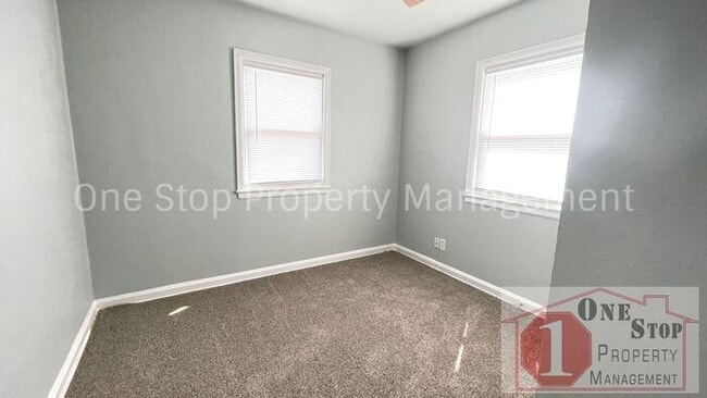 Building Photo - Beautiful 3 Bedroom 1 Bathroom Home in Gra...