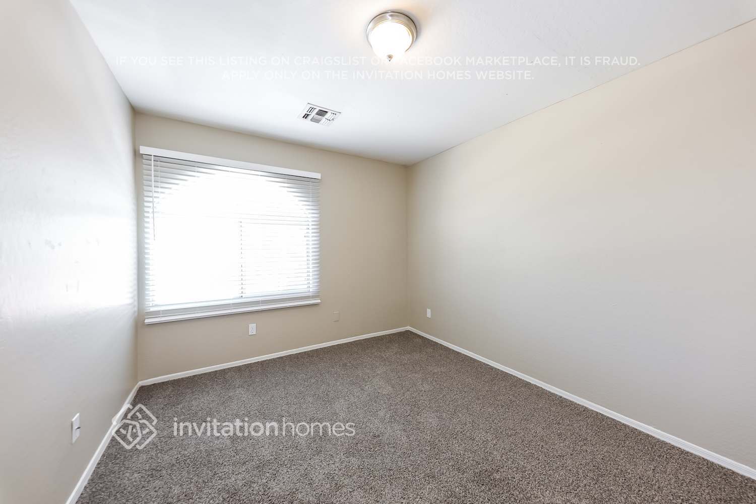 Building Photo - 9573 W Hatcher Rd