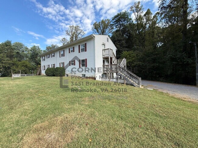 Building Photo - 9536 Hardy Rd