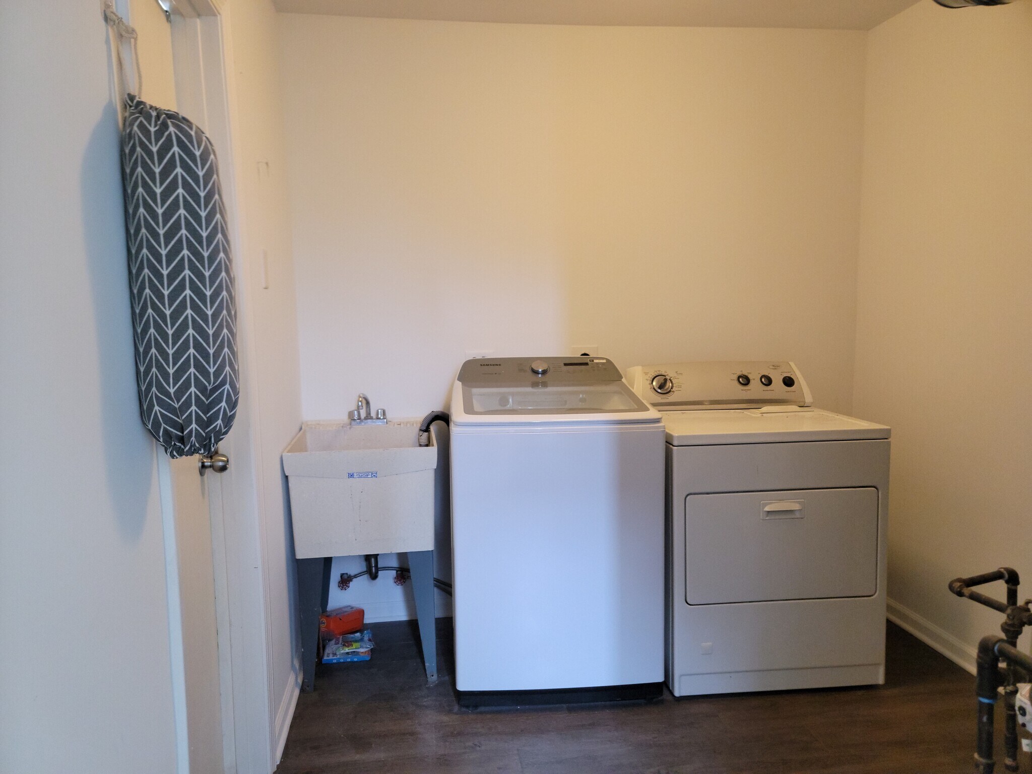 Laundry Room - 9224 Windsor Pky