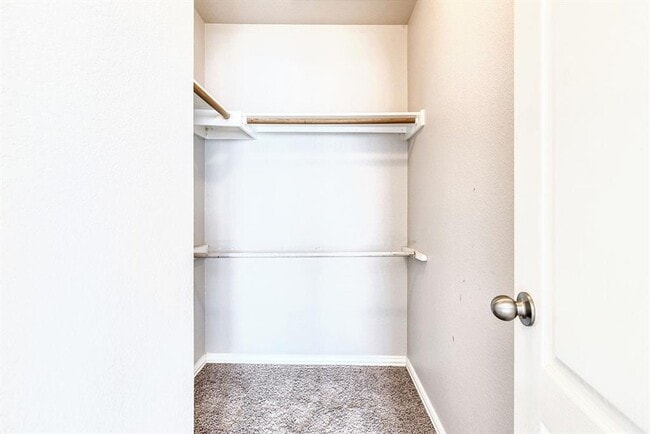 Building Photo - 595 McGarity-
