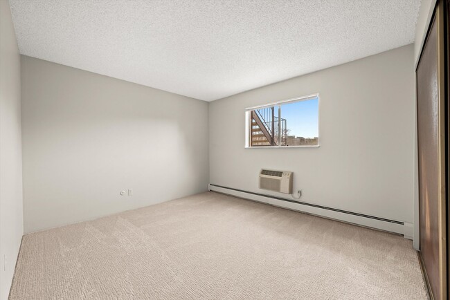 Building Photo - 7040 E Girard Ave