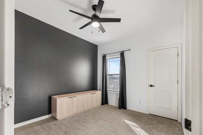 Building Photo - 201 Old Course Rd