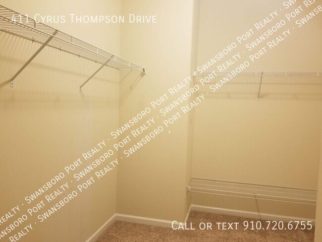 Building Photo - 411 Cyrus Thompson Dr