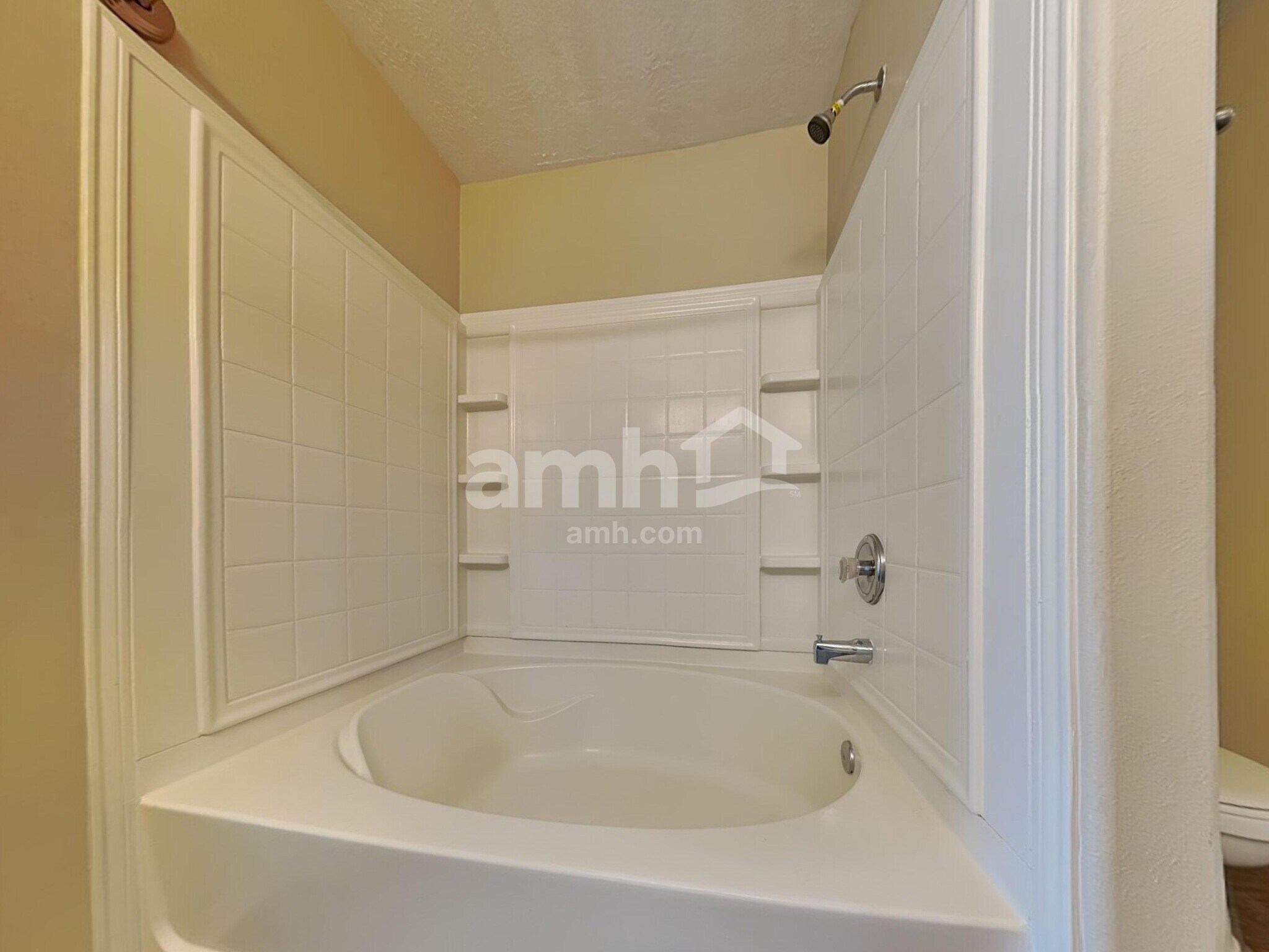 Building Photo - 9530 Belleclarie Ln