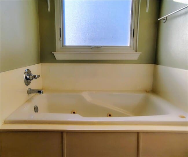 Building Photo - 311 Ketch Ct