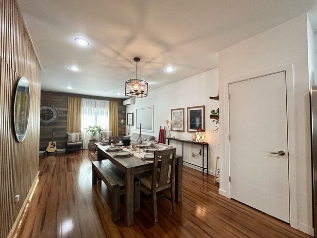 Building Photo - Beacon Hill Townhouse