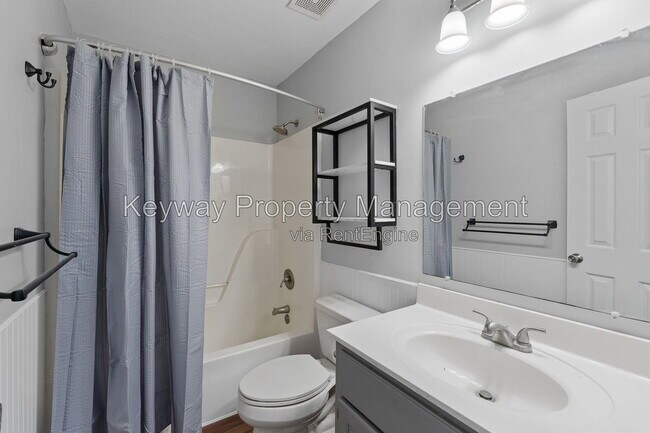 Building Photo - 18 Fowkewood Ct