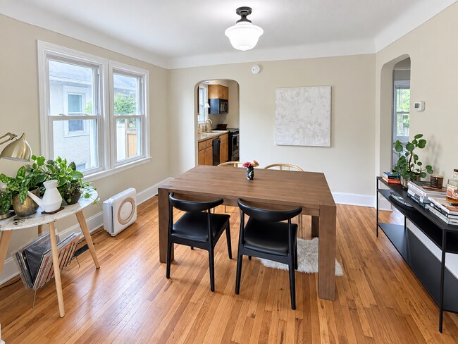 Building Photo - 5638 Wentworth Ave