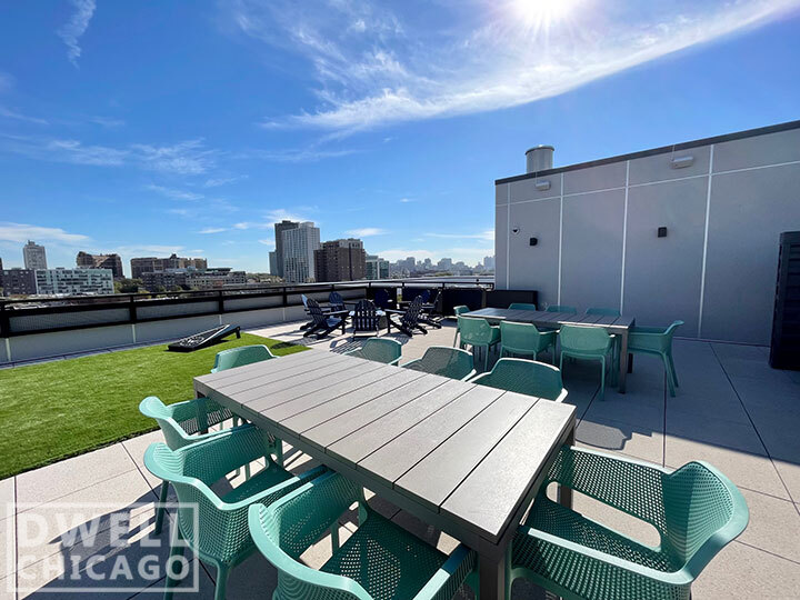 Building Photo - 911 W Dakin St