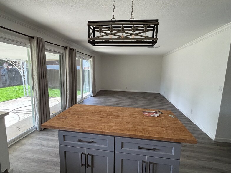 Building Photo - 524 Gonzales Dr