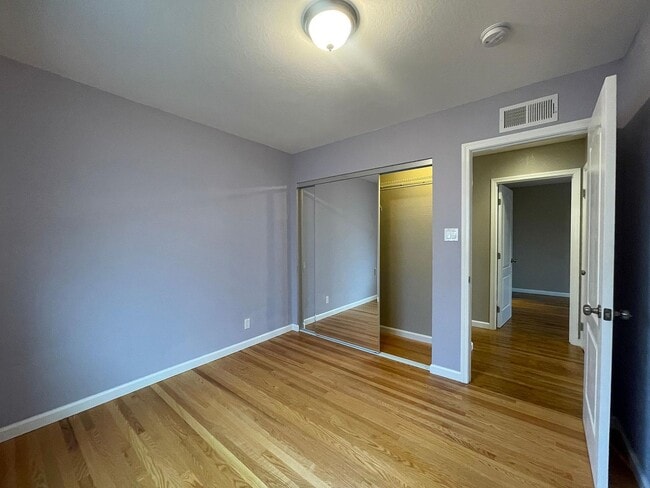 Building Photo - 60 Rockridge Ave