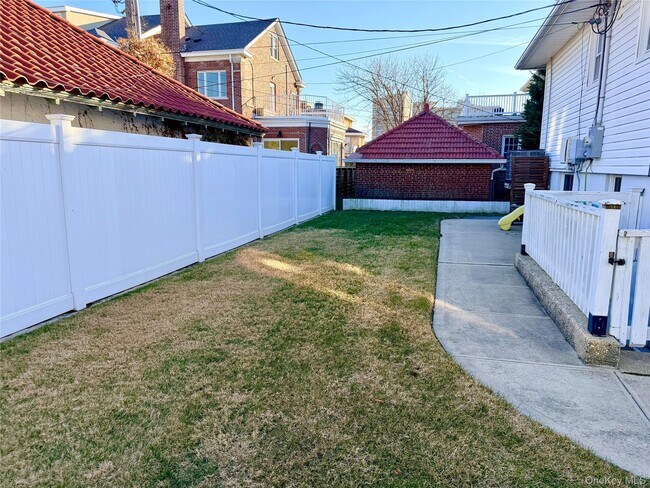 Building Photo - 214 National Blvd