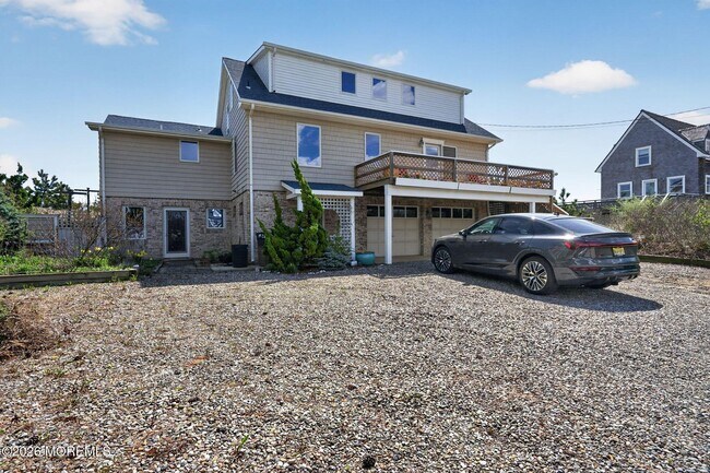 Building Photo - 1521 Ocean Ave