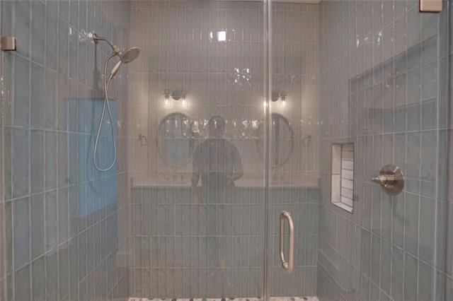 Building Photo - 300 Red Bird Ln