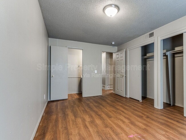 Building Photo - 4008 SE 47th St