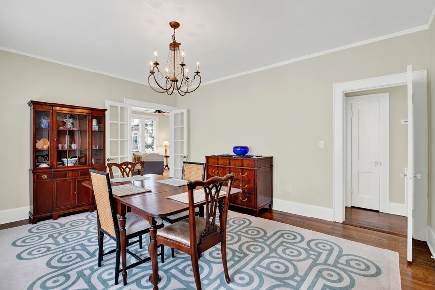 Building Photo - 309 E 34th St