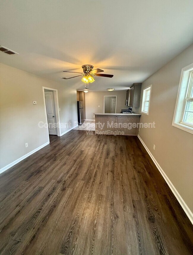 Building Photo - 181 Garrison Rd