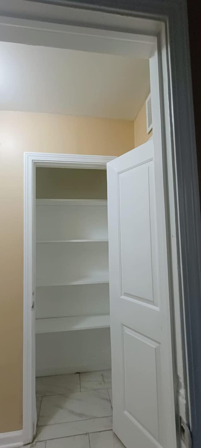 Building Photo - 8353 Alpine St