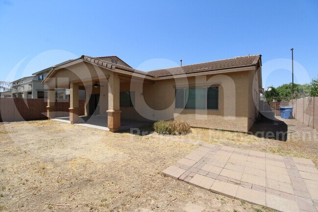 Building Photo - 2749 E Rakestraw Ln
