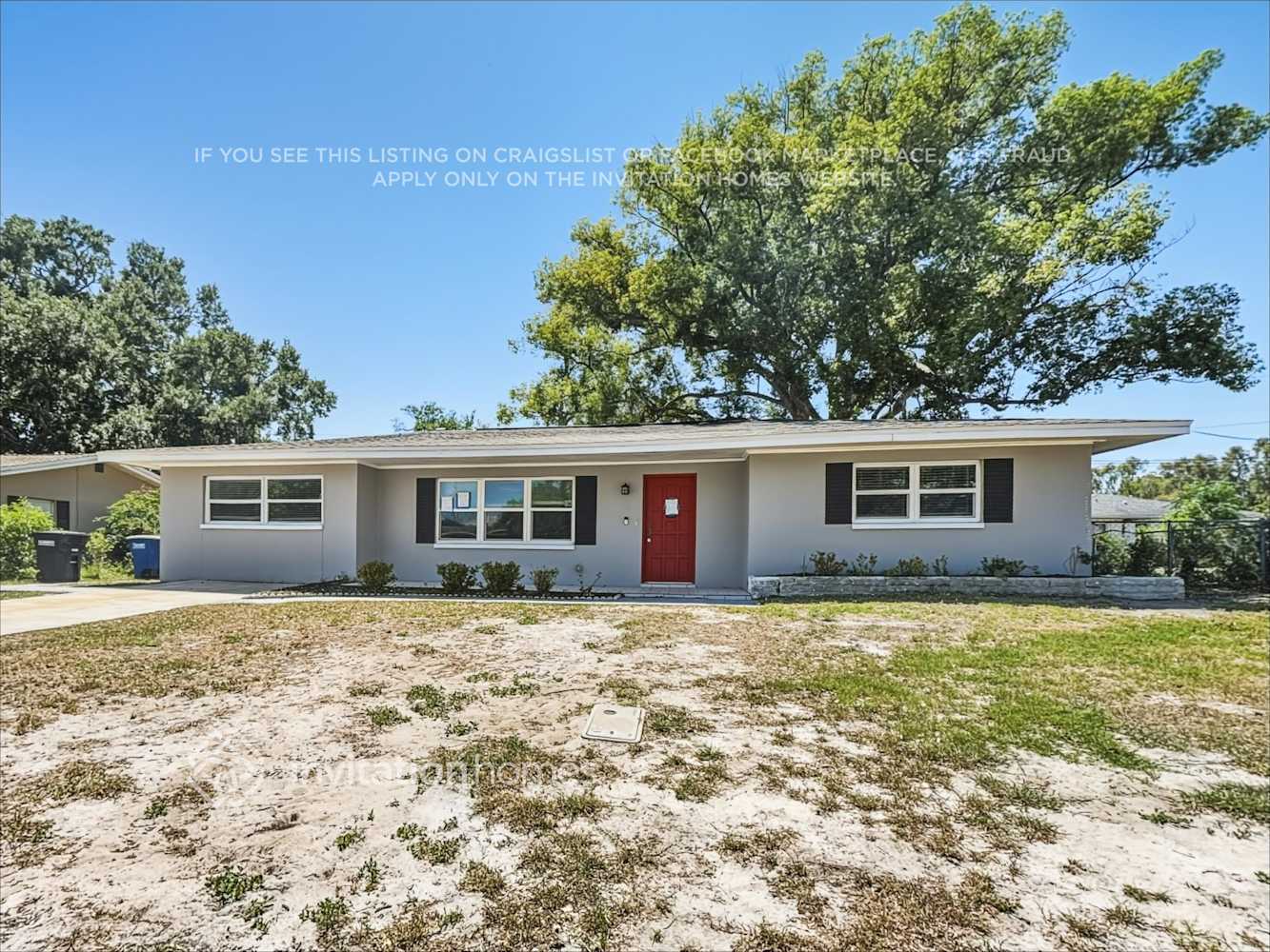 Building Photo - 1938 Summit Dr